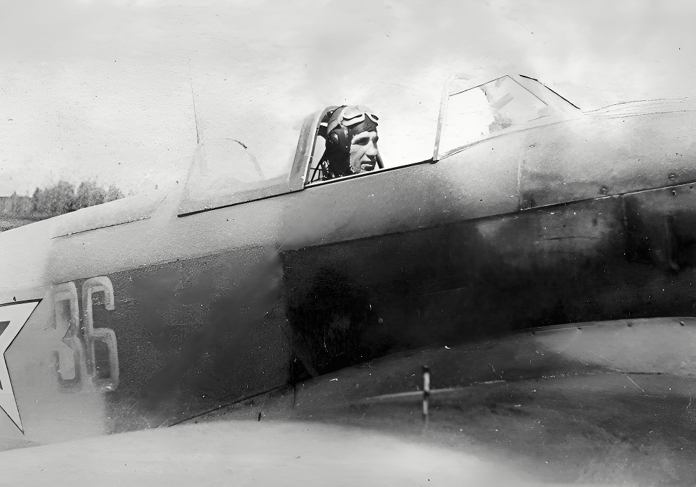����� ϸ�� ����������� � ������ ��-9, ���� 1945 �.