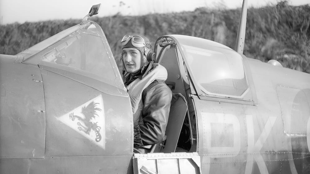 ������� �������� � ������ Spitfire Mk.IXC, 1943 �.