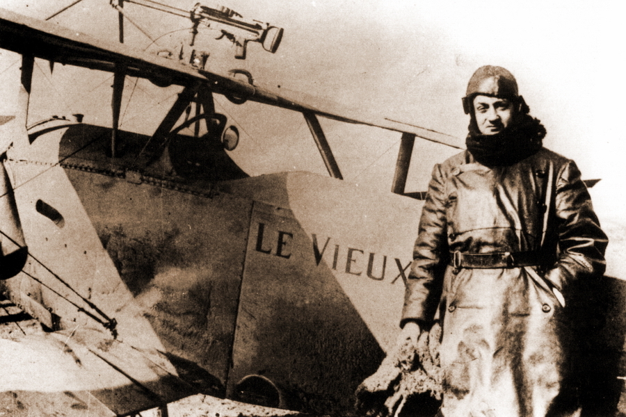������� � ����� N836, ���� 1916 ����. � ���� ������� ����� ������� ��� ������� �� �����-���������� ��������, �� ������ ������� ��� ��������� �������� � ������-������� ����. ����� ��� �������� ������������� ��������� ��������� (��������, ��������� ������ ������) � ������� �Le Vieux Charles� �� ����� ������ � ������� �� ������ - ����� ��������� ����� | ������-������������ ������ Warspot.ru