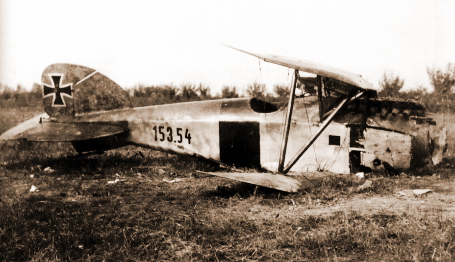 ���������� D.III (Oef) � �������� ������� 153.54, �� ������� 6 ������ 1917 ���� ��� ���� �������� � ���������� ����� ����� Flik 41/J ����-��������� ������� ��� ������-�������, �������� ��� ������ �� ����. - ׸���� �������, �������� �� ���� | Warspot.ru