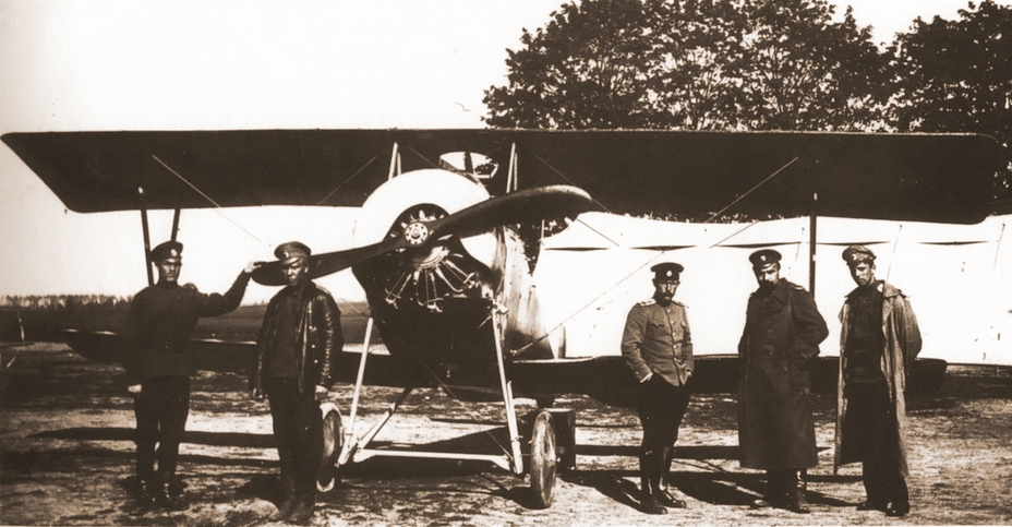 ����� 1916 ����. ���� �� ���������� ���������-10 19-�� ���. ������� ����� ������ ������ (T. Darcey, A. Durkota & V. Kulikov �The Imperial Russian Air Service�, Flying Machines Press, 1995) - ������ �� ������� | ������-������������ ������ Warspot.ru