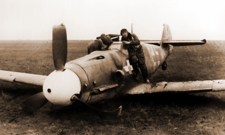 ������������ Bf 109G-6 �� ���������� ���������� 15.(Kroat)/JG 52 �� ����������� �������, �����-���� 1943�1944 ��. - ���� � ������ | Warspot.ru