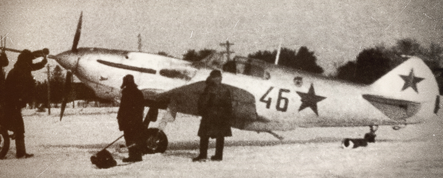 ����������� ����-3 �� ������� 11-�� ��.��� �� ���������, ���� 1942�43 ��. (K. Geust & G. Petrov, �Red Stars In The Sky�) - �������� ��������� �������������� ����������. ����� X | Warspot.ru