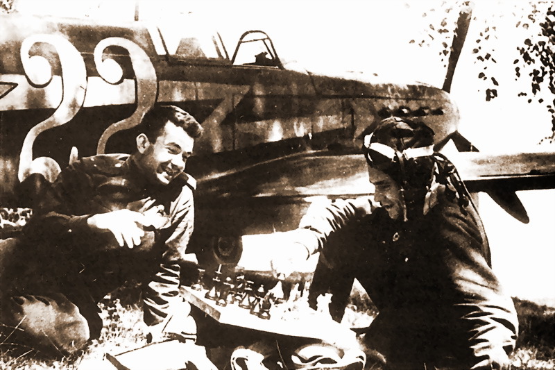 ������� 18-�� ��.��� ������ � ������� � ����������� ��-7�, ���� 1943 �. (E. Pilawskii, �Soviet Air Force Fighter Colours 1941-1945�) - �������� ��������� �������������� ����������. ����� XV | Warspot.ru