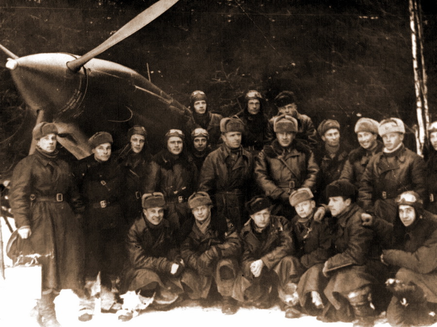˸���� ������ 180-�� ��� � ����������� ���-3, ���� 1941�42 ��. (www.airforce.ru) - 30-� ����������� �������������� ������������� �������������� ������ �������� ����������� ���� | Warspot.ru